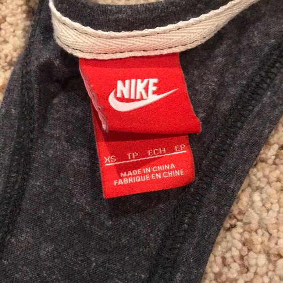 Nike tank top - Picture 2 of 2